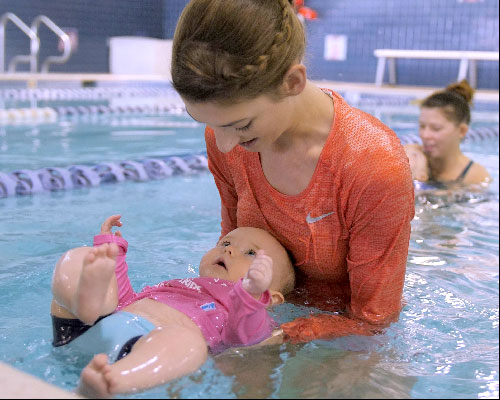 Baby and Mom swim lesson